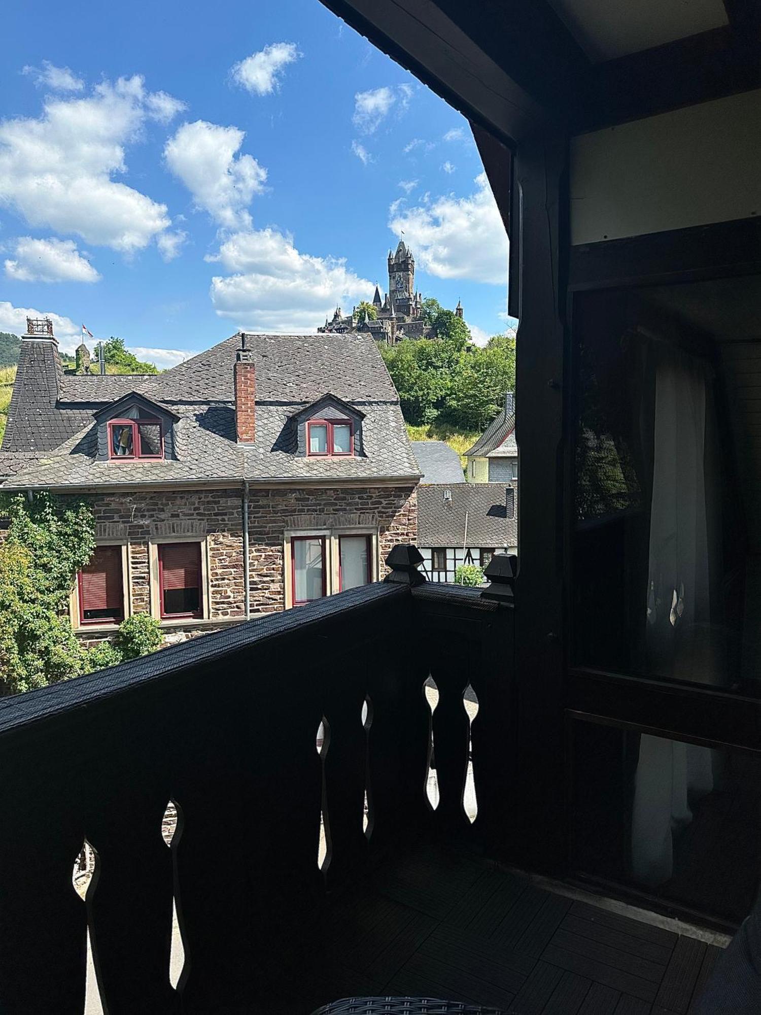 Haus Daniela Oberstadt Cochem Exterior foto